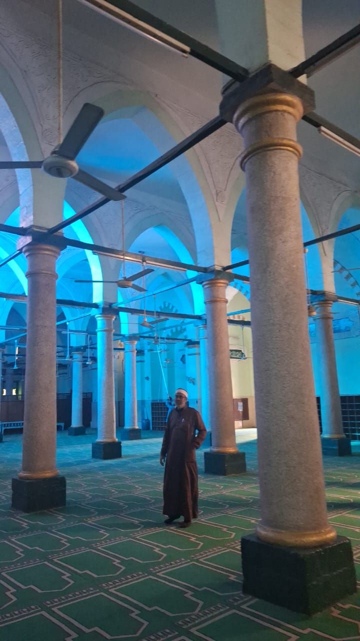 شكل المسجد من الداخل شكل المسجد من الداخل