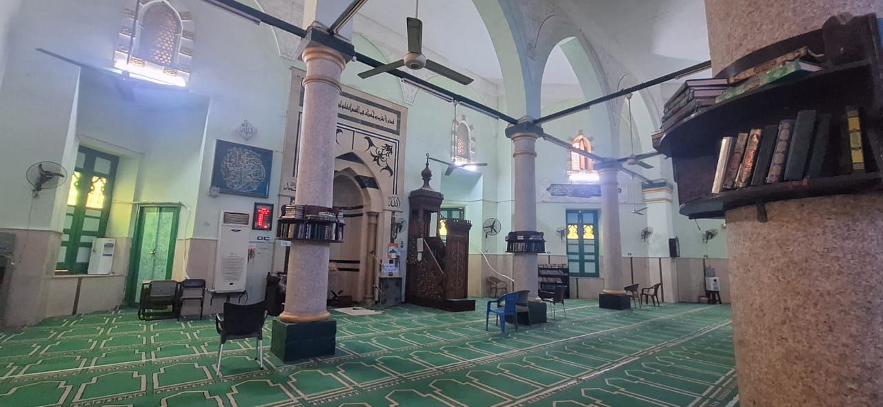 من داخل المسجد من داخل المسجد