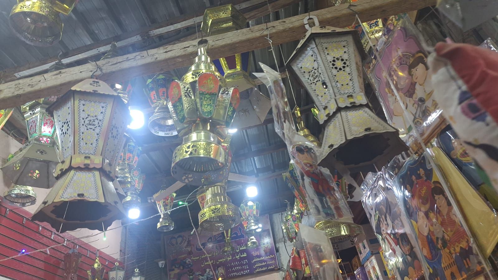 فوانيس القيسارية بأسيوط (6) فوانيس القيسارية بأسيوط (6)