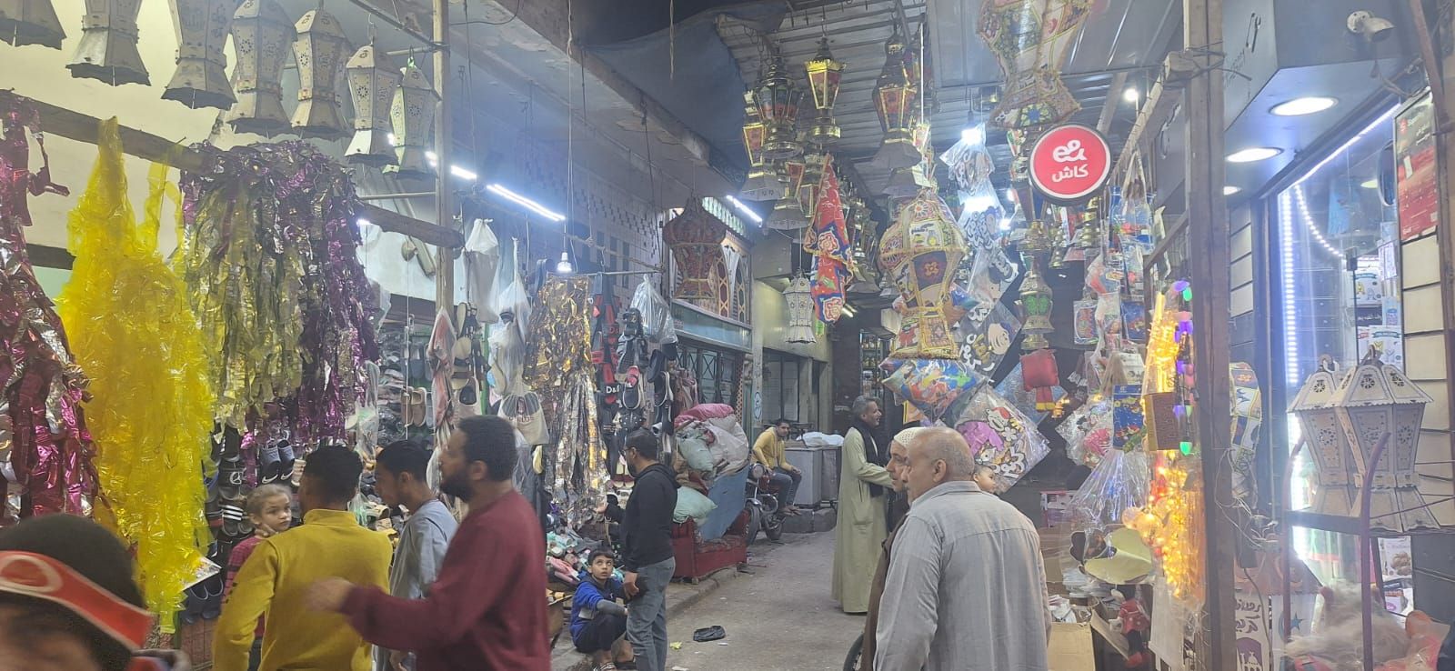 فوانيس القيسارية بأسيوط (5) فوانيس القيسارية بأسيوط (5)