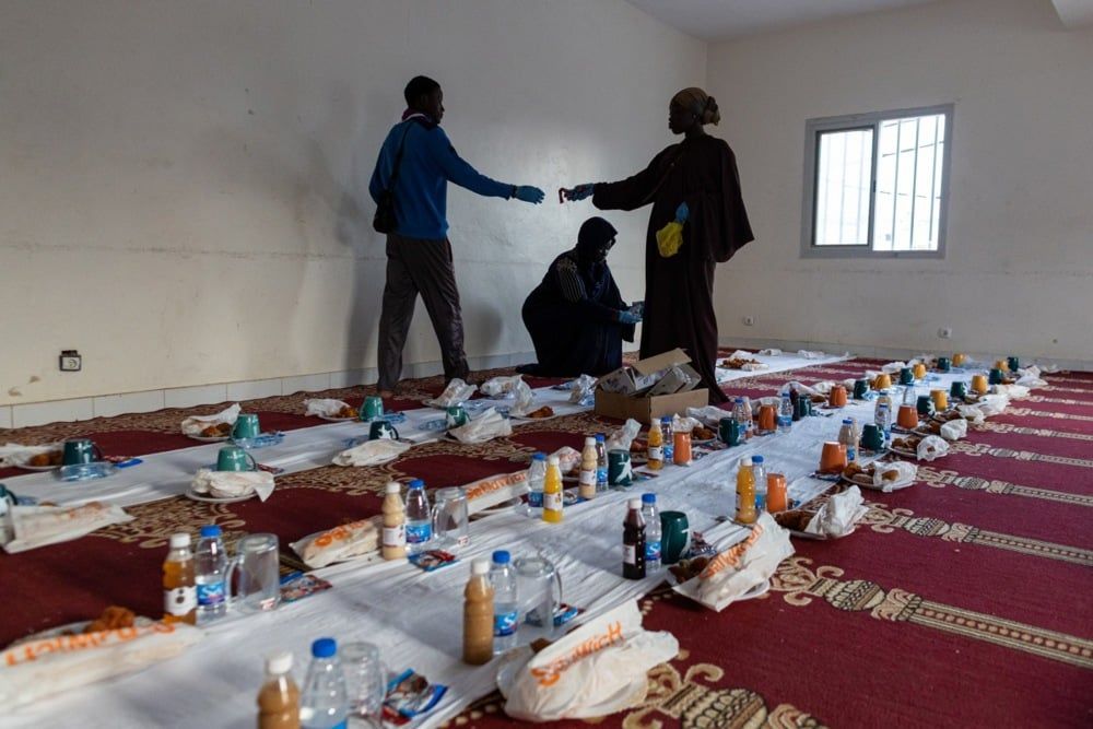 رمضان فى السنغال.. إفطار جماعي خلال شهر رمضان في داكار (9) رمضان فى السنغال.. إفطار جماعي خلال شهر رمضان في داكار (9)
