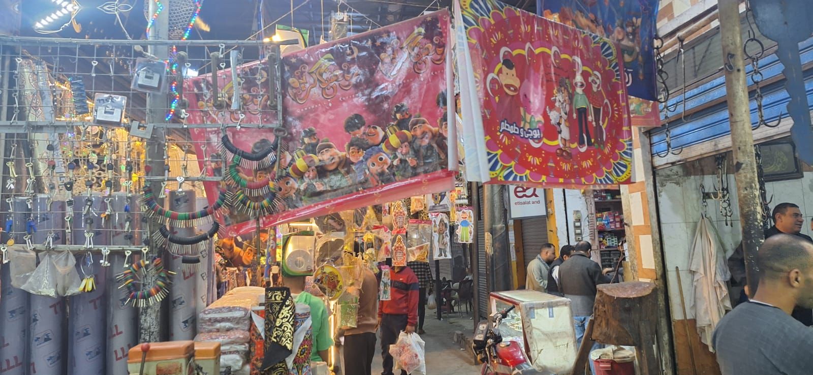 فوانيس القيسارية بأسيوط (1) فوانيس القيسارية بأسيوط (1)