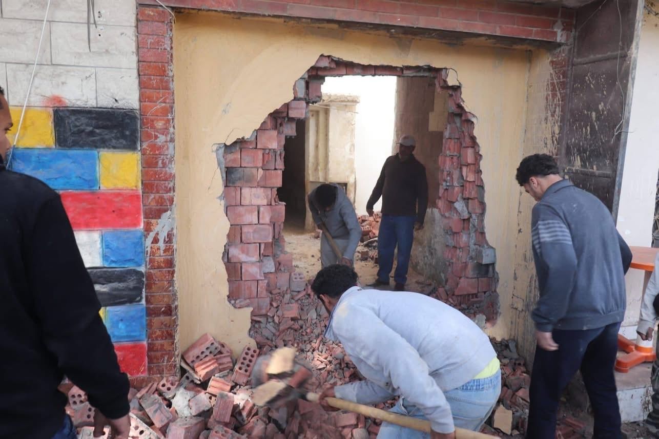 إزالة مخالفات بناء فى حى الهرم إزالة مخالفات بناء فى حى الهرم