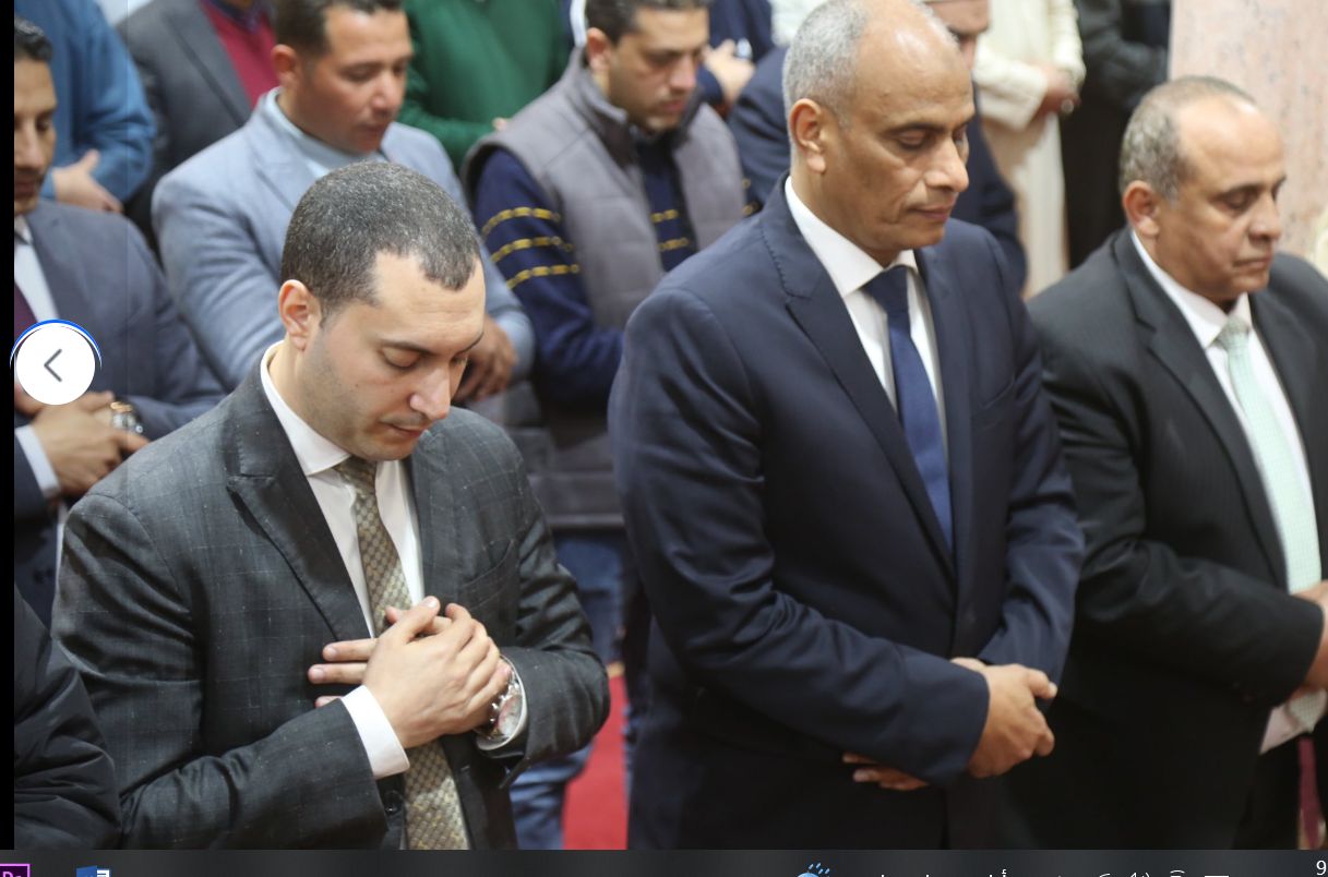 محافظ كفر الشيخ يؤدي صلاة التراويح محافظ كفر الشيخ يؤدي صلاة التراويح