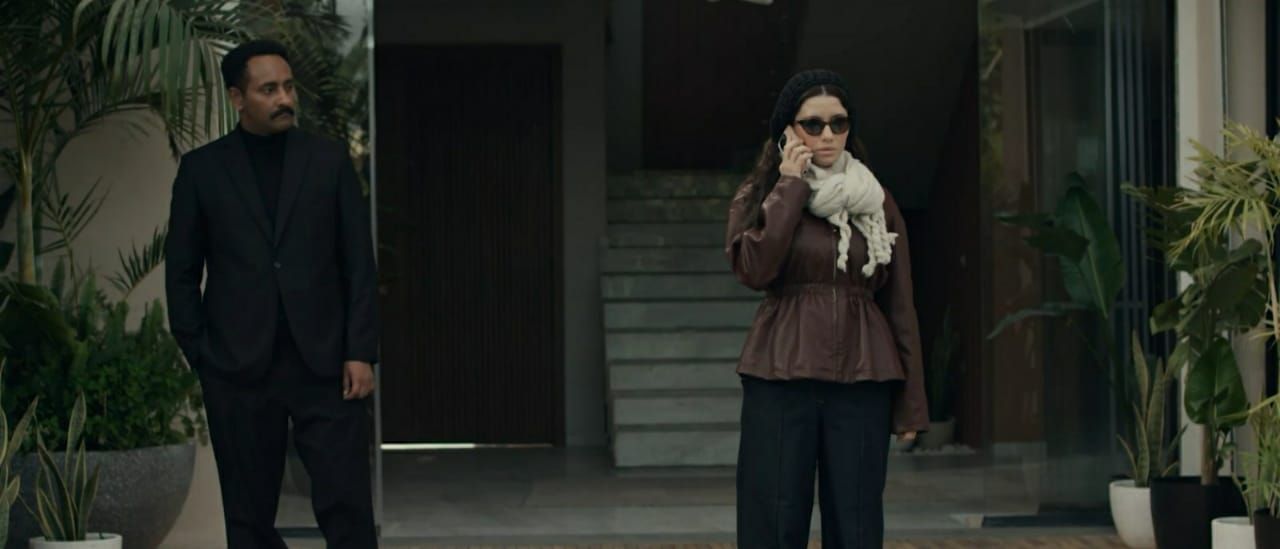 أجبرها على الرحيل (1) أجبرها على الرحيل (1)