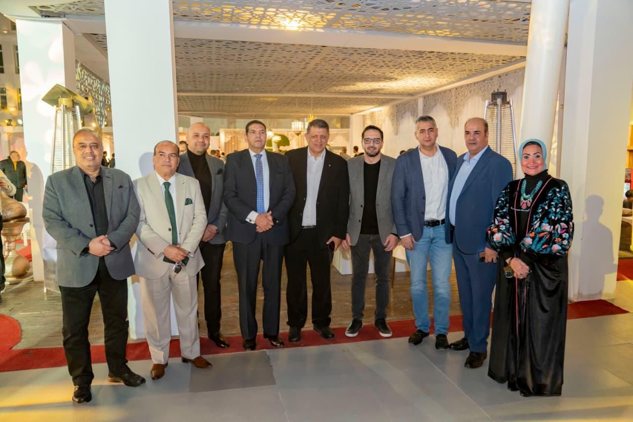 e15cab59-fa28-45c0-861f-ebbd16d24fd3 e15cab59-fa28-45c0-861f-ebbd16d24fd3