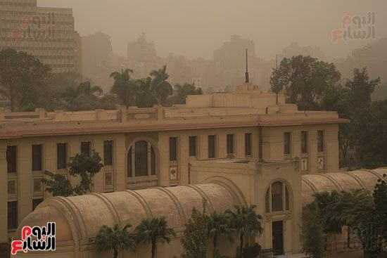 رياح مصحوبة بالأتربة