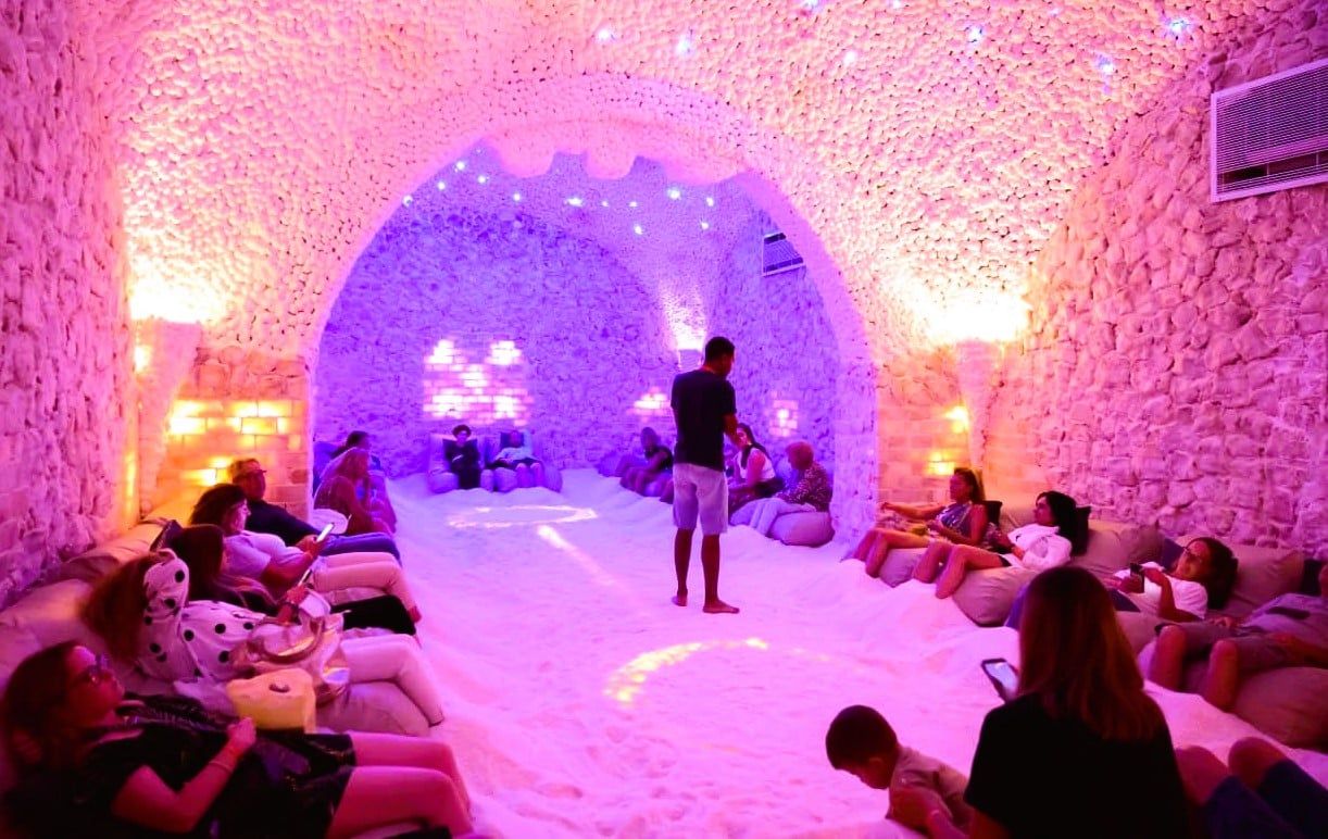 جلسات الاسترخاء داخل كهوف الملح - مطروح جلسات الاسترخاء داخل كهوف الملح - مطروح