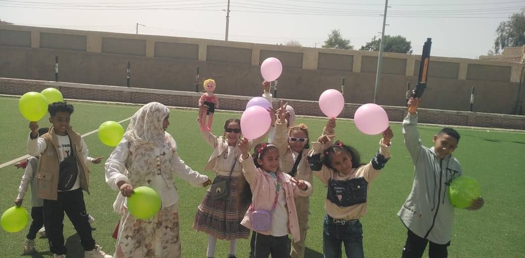 أطفال مركز شباب الرضوانية وفرحة بقدوم أيام عيد الفطر المبارك أطفال مركز شباب الرضوانية وفرحة بقدوم أيام عيد الفطر المبارك