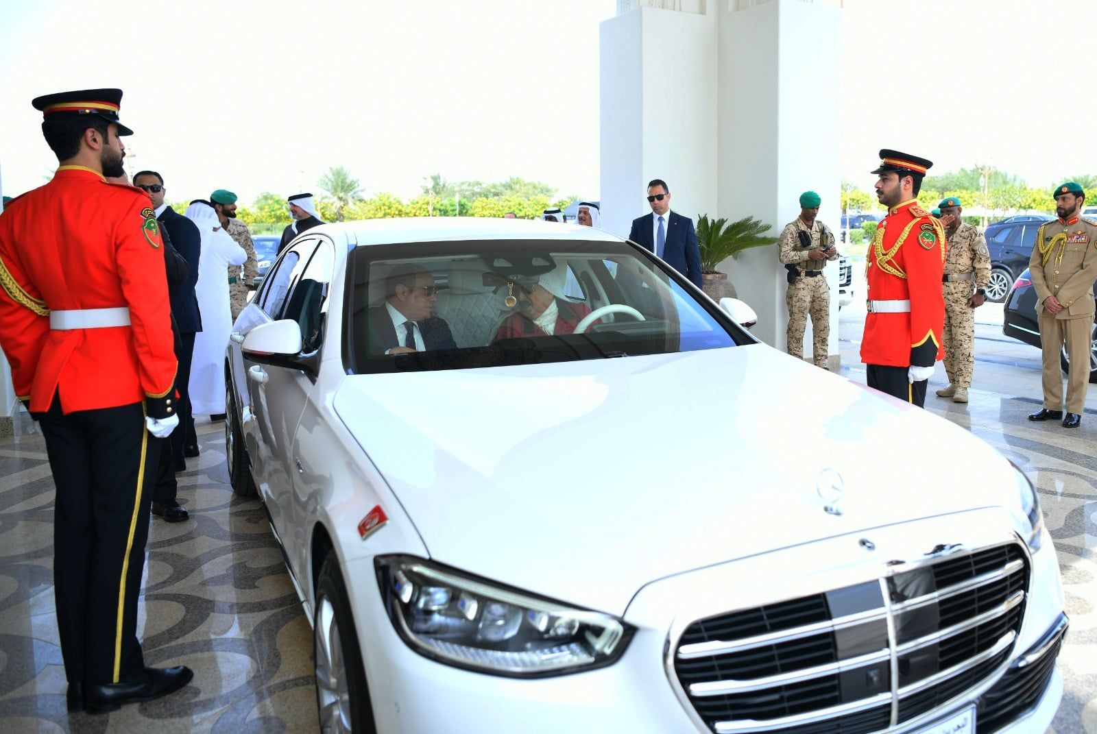 الرئيس عبد الفتاح السيسي في زيارة لمملكة البحرين (1) الرئيس عبد الفتاح السيسي في زيارة لمملكة البحرين (1)