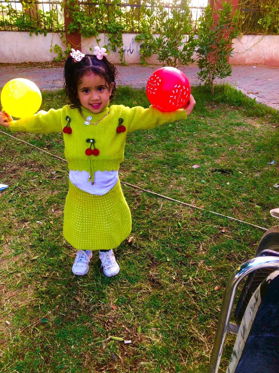 فرحة طفلة بالعيد فى مراكز شباب الأقصر فرحة طفلة بالعيد فى مراكز شباب الأقصر