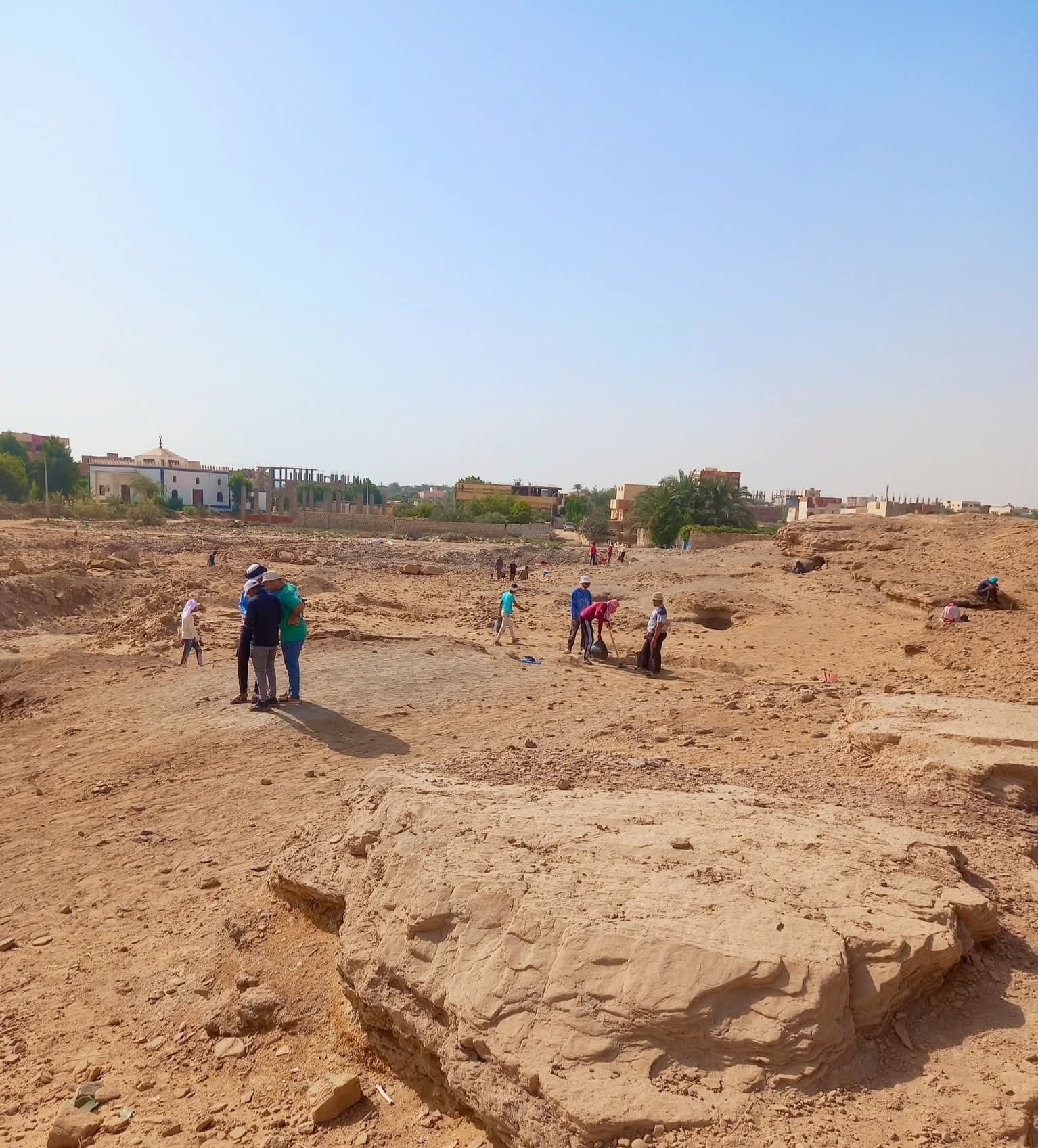 فرق البعثات الاثرية بمنطقة الناضورة فرق البعثات الاثرية بمنطقة الناضورة