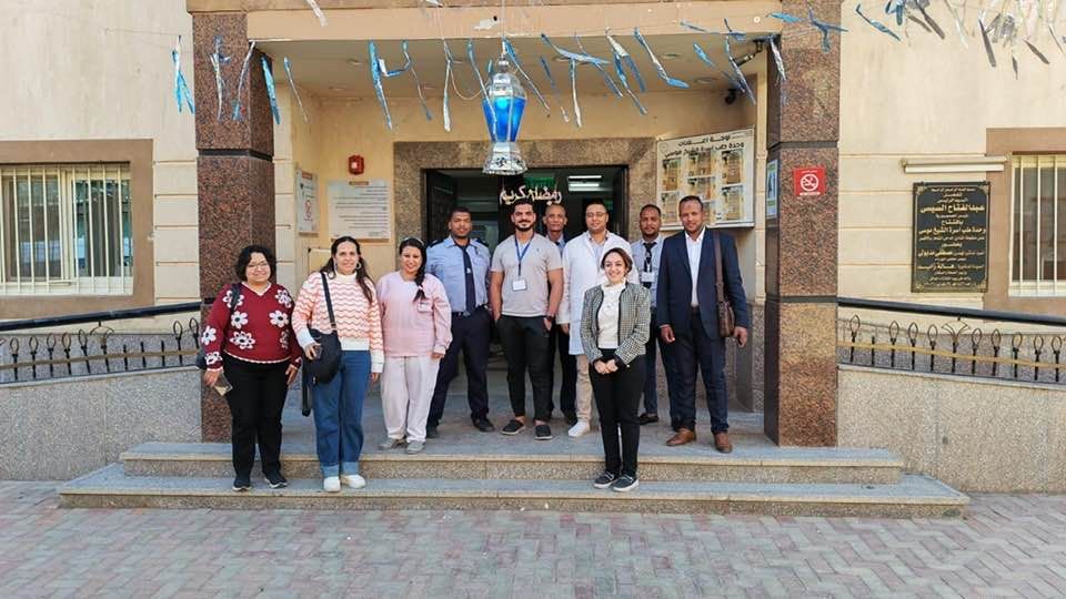 المرور على المنشآت الصحية للتأكد من توافر مستلزمات الجودة والنظافة والتعقيم المرور على المنشآت الصحية للتأكد من توافر مستلزمات الجودة والنظافة والتعقيم