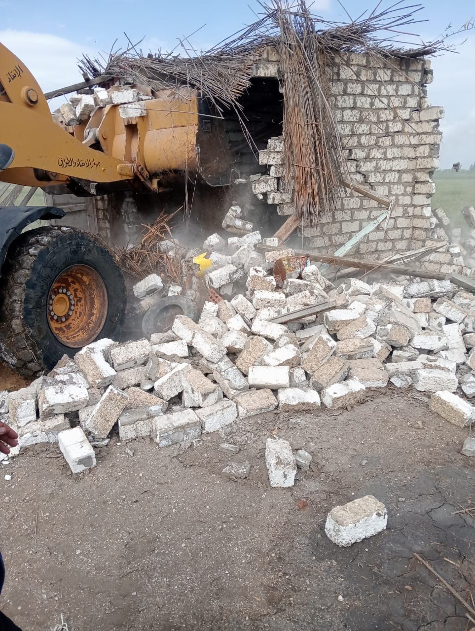 تعديات على الأراضى الزراعية تعديات على الأراضى الزراعية