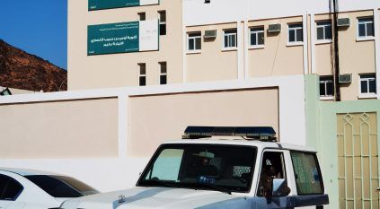 دوريات الأمن بمنطقة الجوف تضبط مقيمًا لممارسته التسول