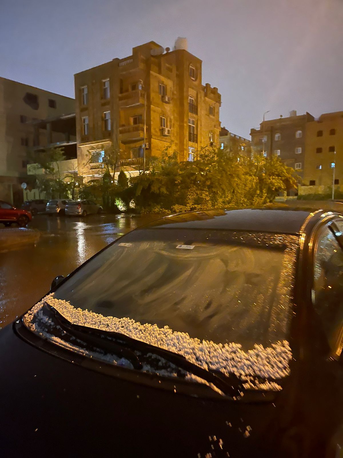 تساقط حبات البرد تساقط حبات البرد