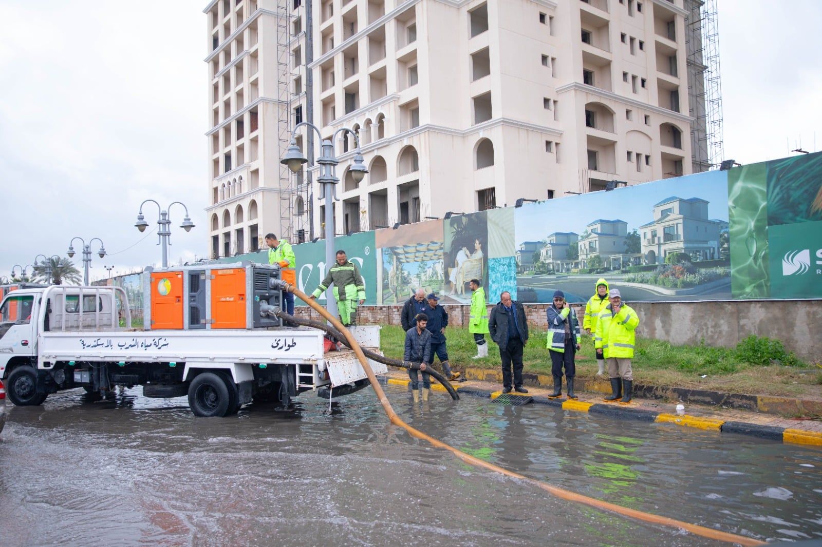 شفط مياه الامطار (6) شفط مياه الامطار (6)