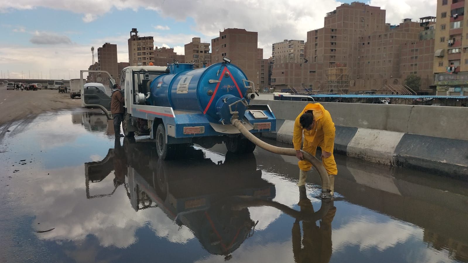 شفط مياه الامطار (14) شفط مياه الامطار (14)