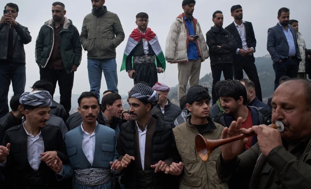 يحتفل الأكراد في شمال العراق بعيد النوروز، في صور فوتوغرافية (4) يحتفل الأكراد في شمال العراق بعيد النوروز، في صور فوتوغرافية (4)