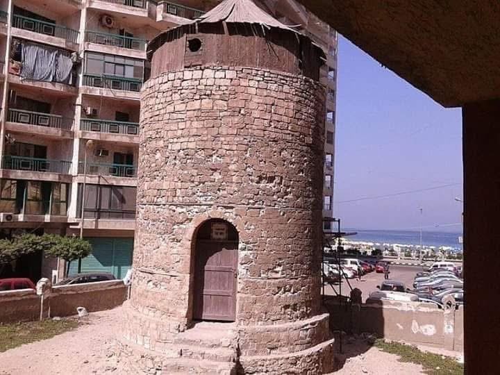 طاحونة المندرة من الخارج طاحونة المندرة من الخارج