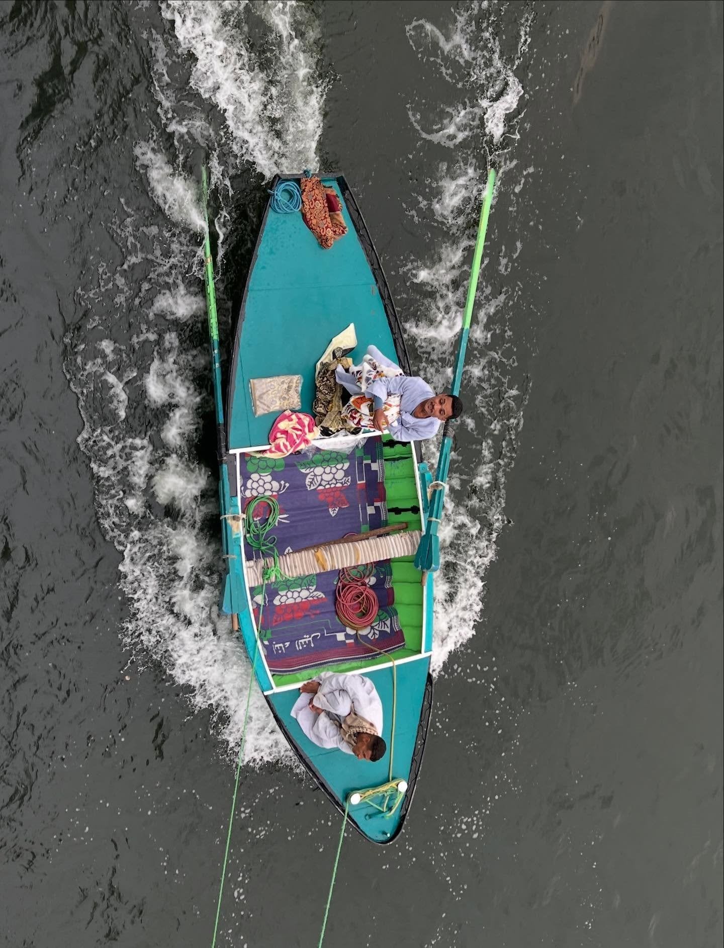 المراكب التي تعمل بالمجاديف مصدر وبوابة رزق وخير للصعايدة المراكب التي تعمل بالمجاديف مصدر وبوابة رزق وخير للصعايدة