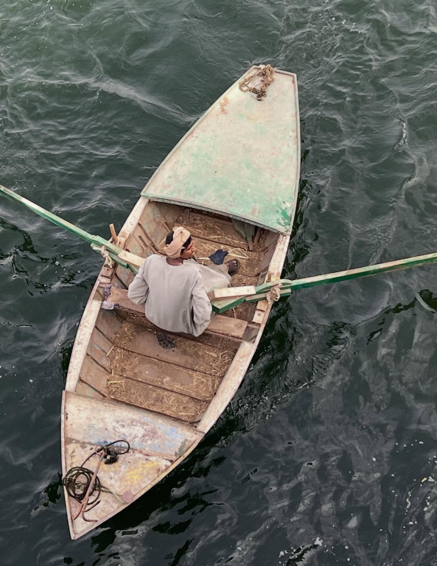 التي تعمل بالمجاديف مصدر وبوابة رزق وخير لأبناء الأقصر التي تعمل بالمجاديف مصدر وبوابة رزق وخير لأبناء الأقصر