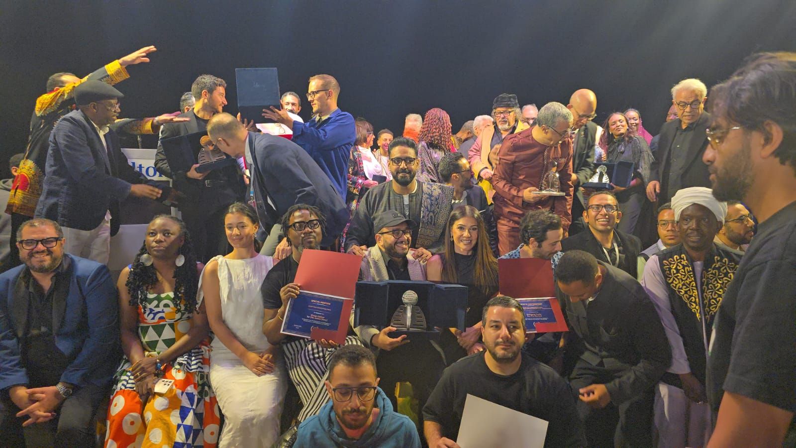 جائزة جديدة لـ مصر الخير عضو التحالف الوطنى في ختام مهرجان الأقصر للسينما عن فيلم فاطمة (4) جائزة جديدة لـ مصر الخير عضو التحالف الوطنى في ختام مهرجان الأقصر للسينما عن فيلم فاطمة (4)