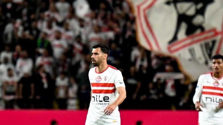 «حصل لف ودوران غريب».. حسام غالي يكشف ندم عبدالله السعيد بعد توقيعه للزمالك