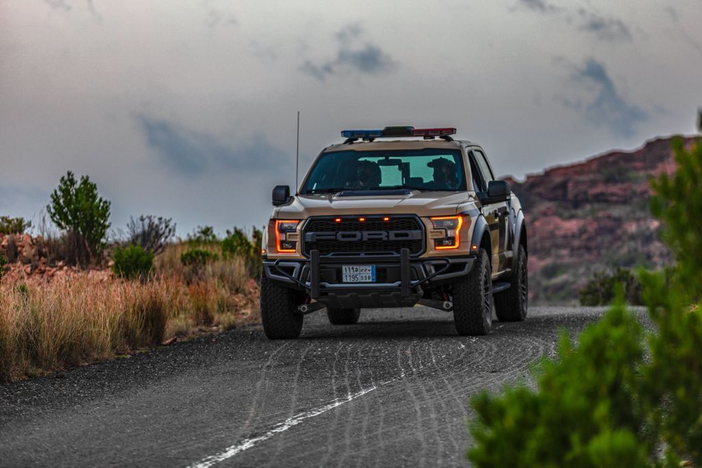 ضبط مقيم لاستغلاله الرواسب في منطقة المدينة المنورة