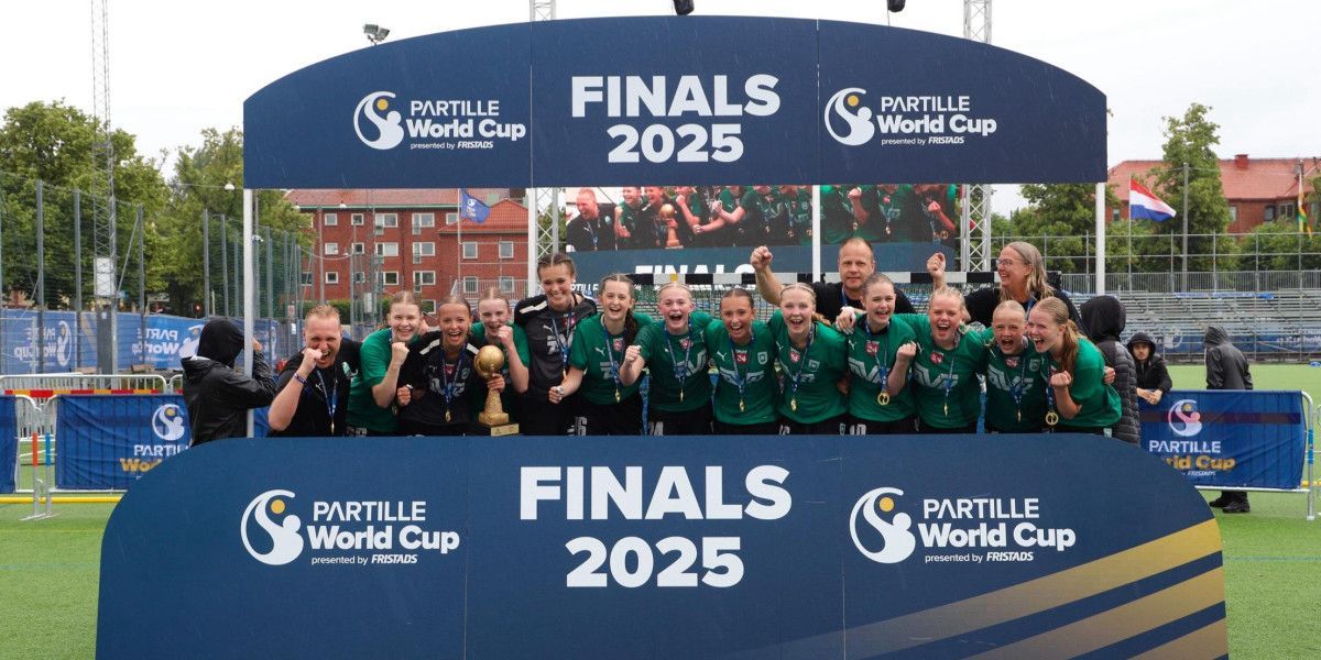 نسخة العام الماضي للبطولة نسخة العام الماضي للبطولة