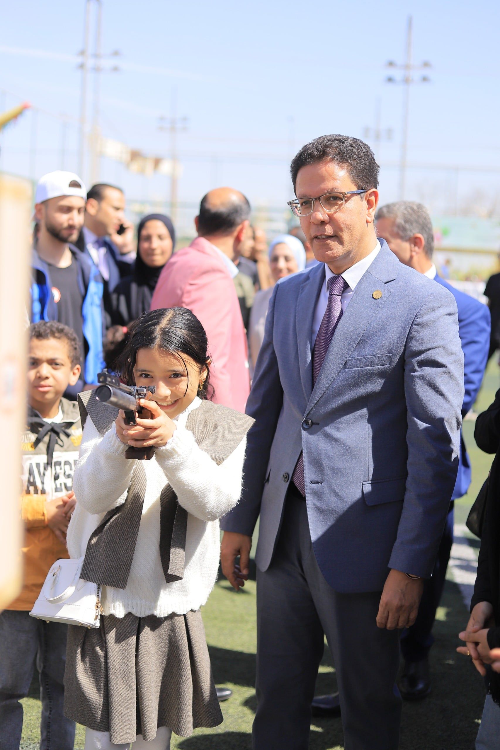 مشاركة الاطفال فرحتهم مشاركة الاطفال فرحتهم