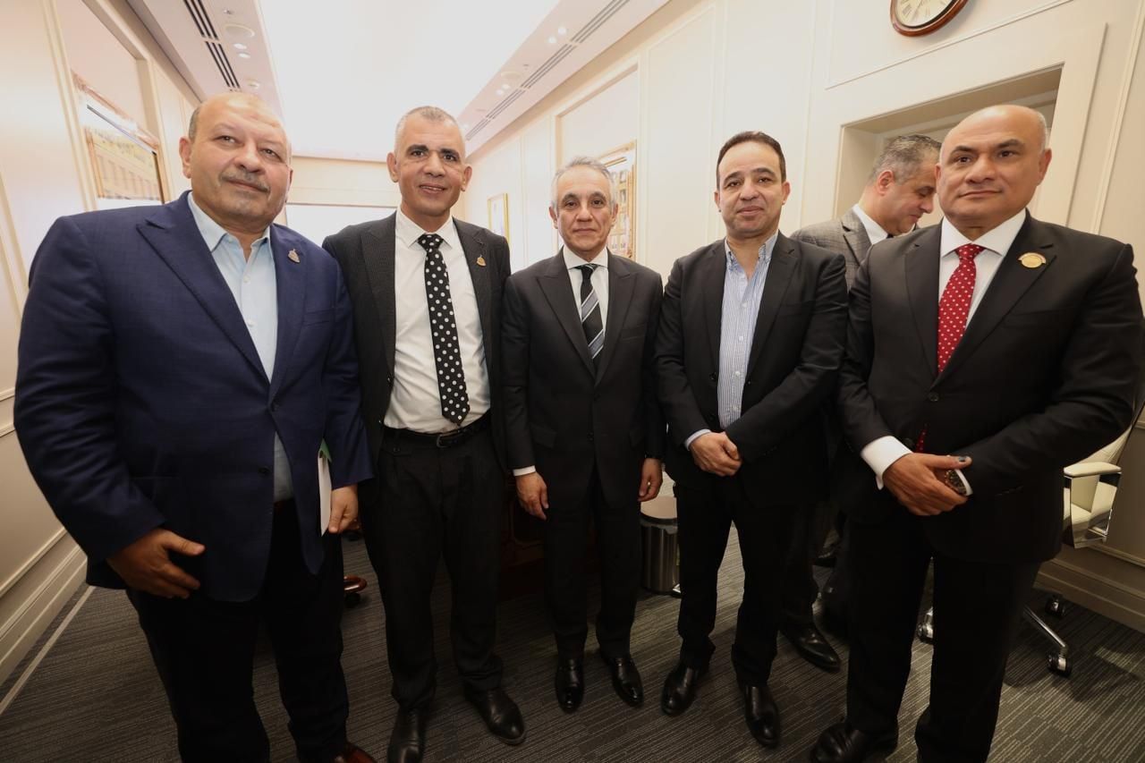 وزير العدل يلتقي أعضاء مجلسي النواب والشيوخ لتعزيز التعاون (2) وزير العدل يلتقي أعضاء مجلسي النواب والشيوخ لتعزيز التعاون (2)