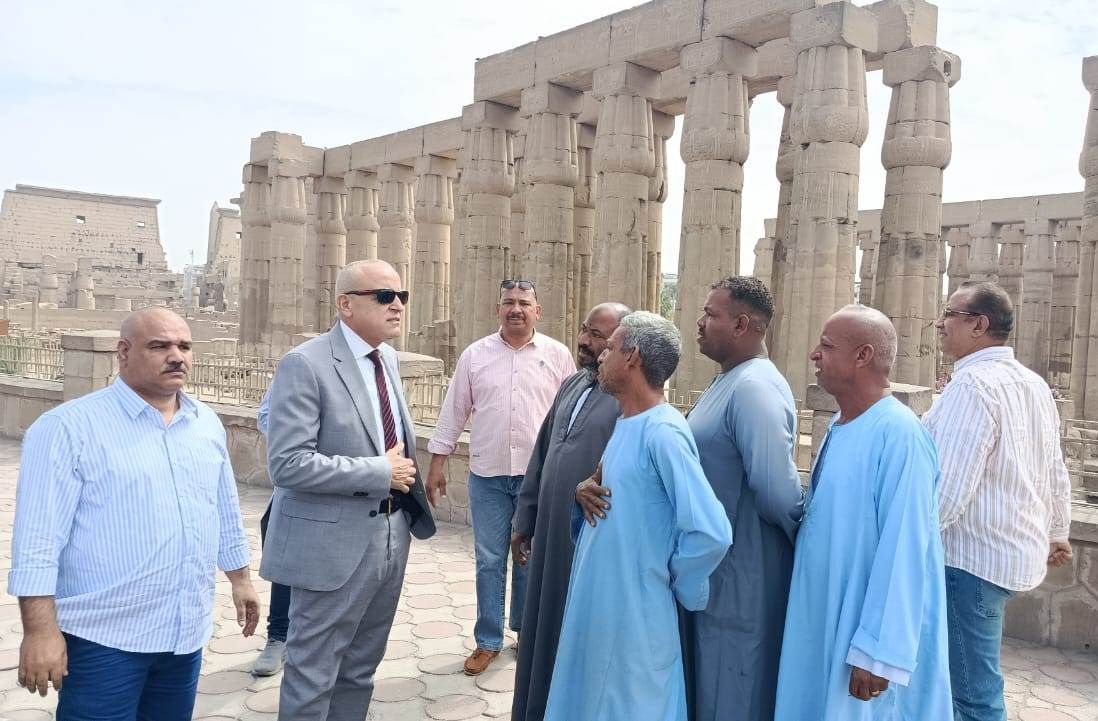 جولة محافظ الأقصر على كورنيش النيل جولة محافظ الأقصر على كورنيش النيل