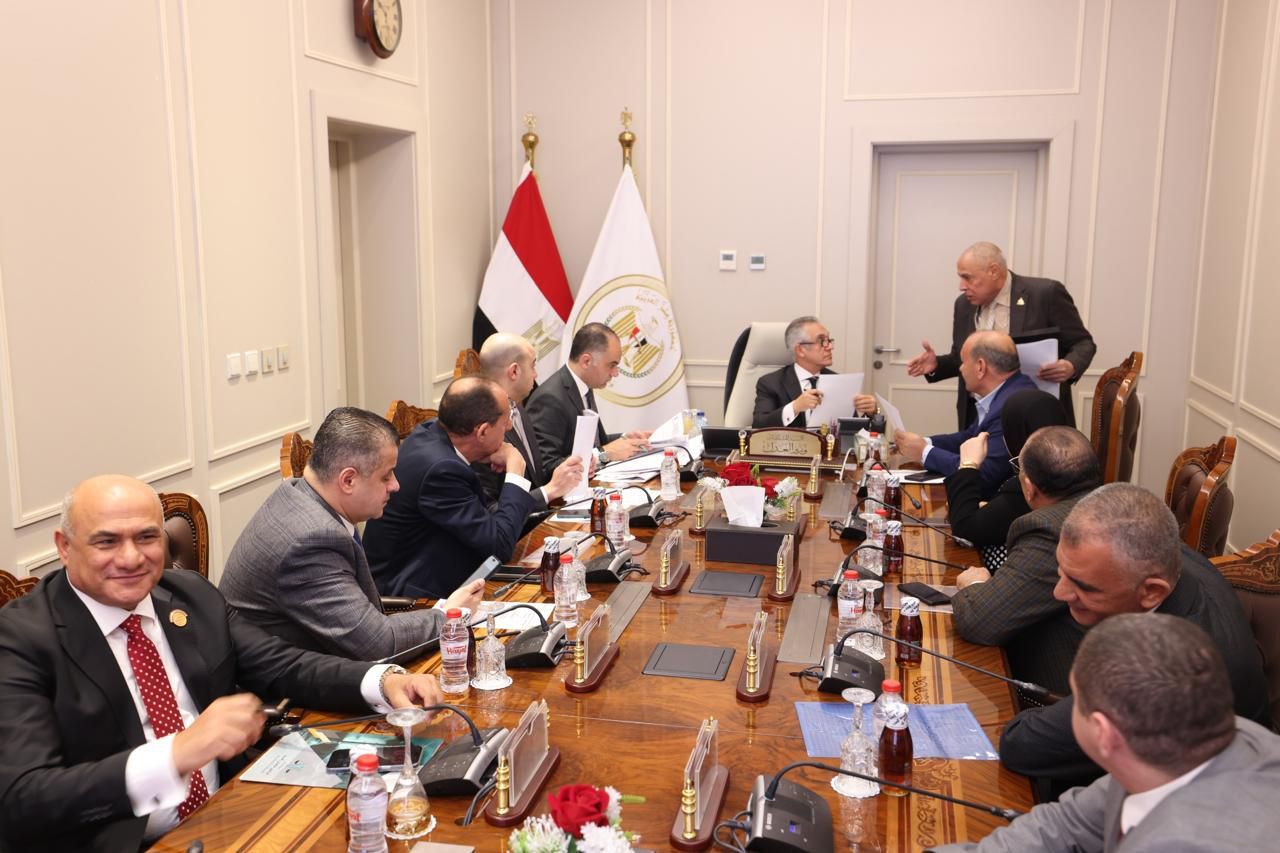 وزير العدل يلتقي أعضاء مجلسي النواب والشيوخ لتعزيز التعاون (3) وزير العدل يلتقي أعضاء مجلسي النواب والشيوخ لتعزيز التعاون (3)