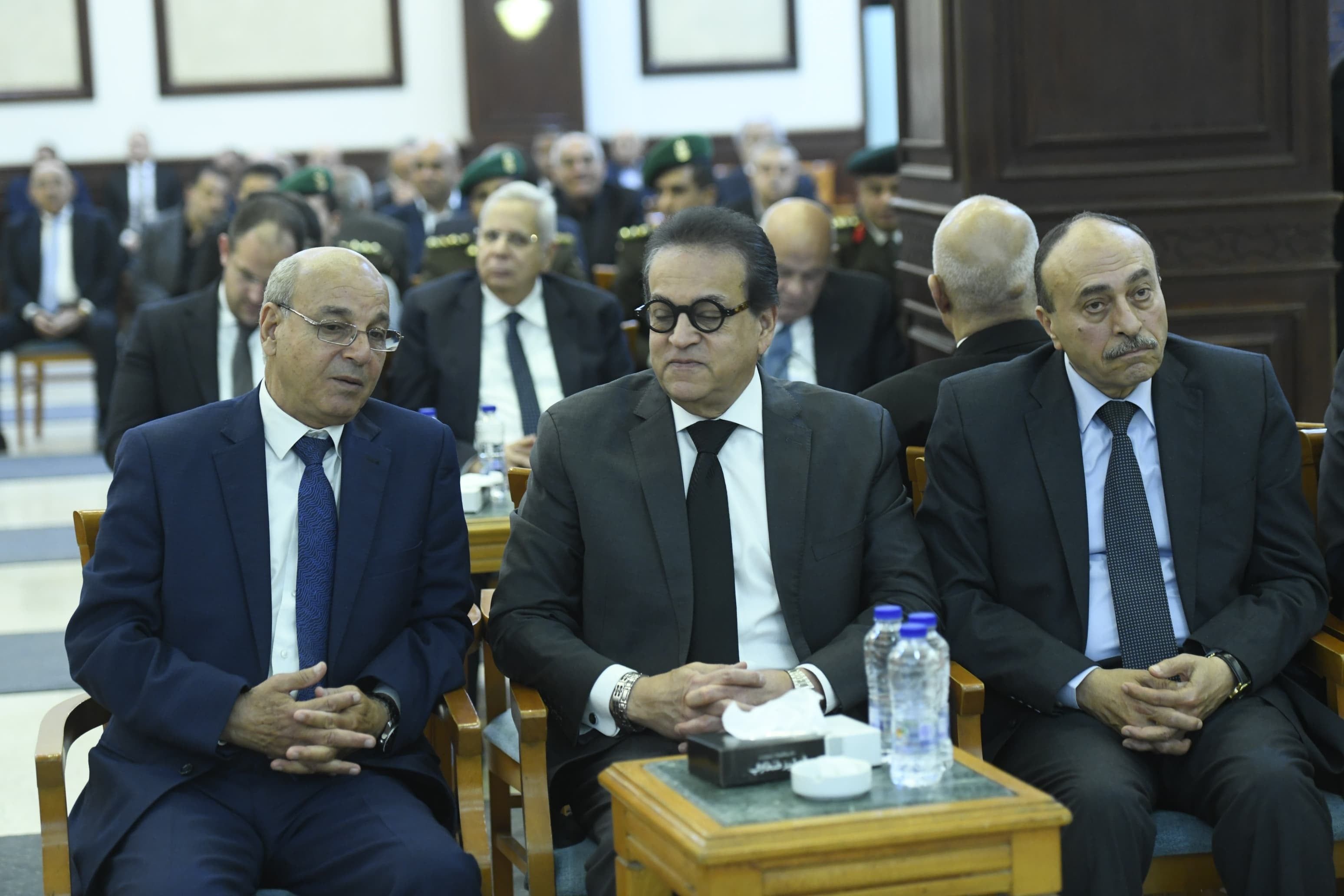 6e4585cb-372f-4dc4-a1c7-052536a05b24 6e4585cb-372f-4dc4-a1c7-052536a05b24