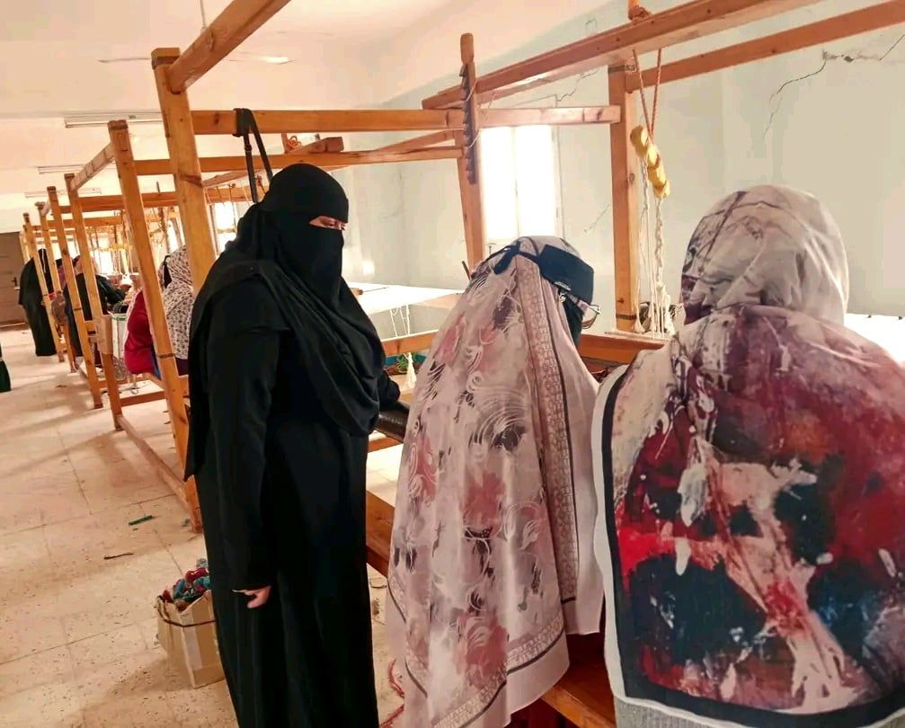 شرح مراحل التصنيع اليدوى للسجاد شرح مراحل التصنيع اليدوى للسجاد