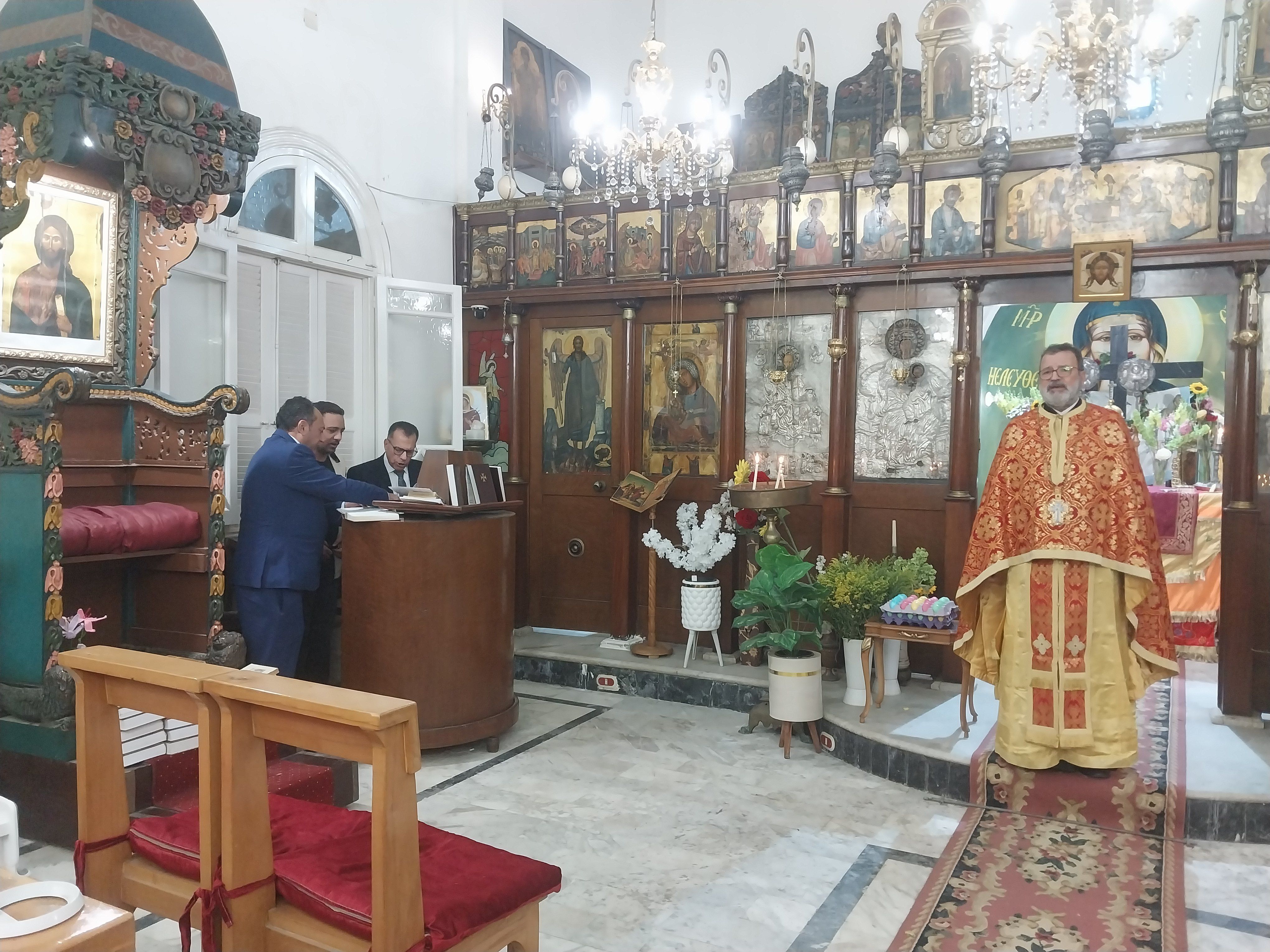 جانب من قداس العيد داخل كنيسة دمياط جانب من قداس العيد داخل كنيسة دمياط