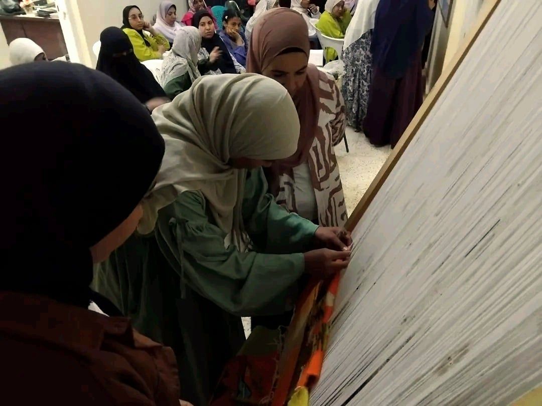 التدريب تحت إشراف عمالقة حرفة السجاد بالوادى الجديد التدريب تحت إشراف عمالقة حرفة السجاد بالوادى الجديد