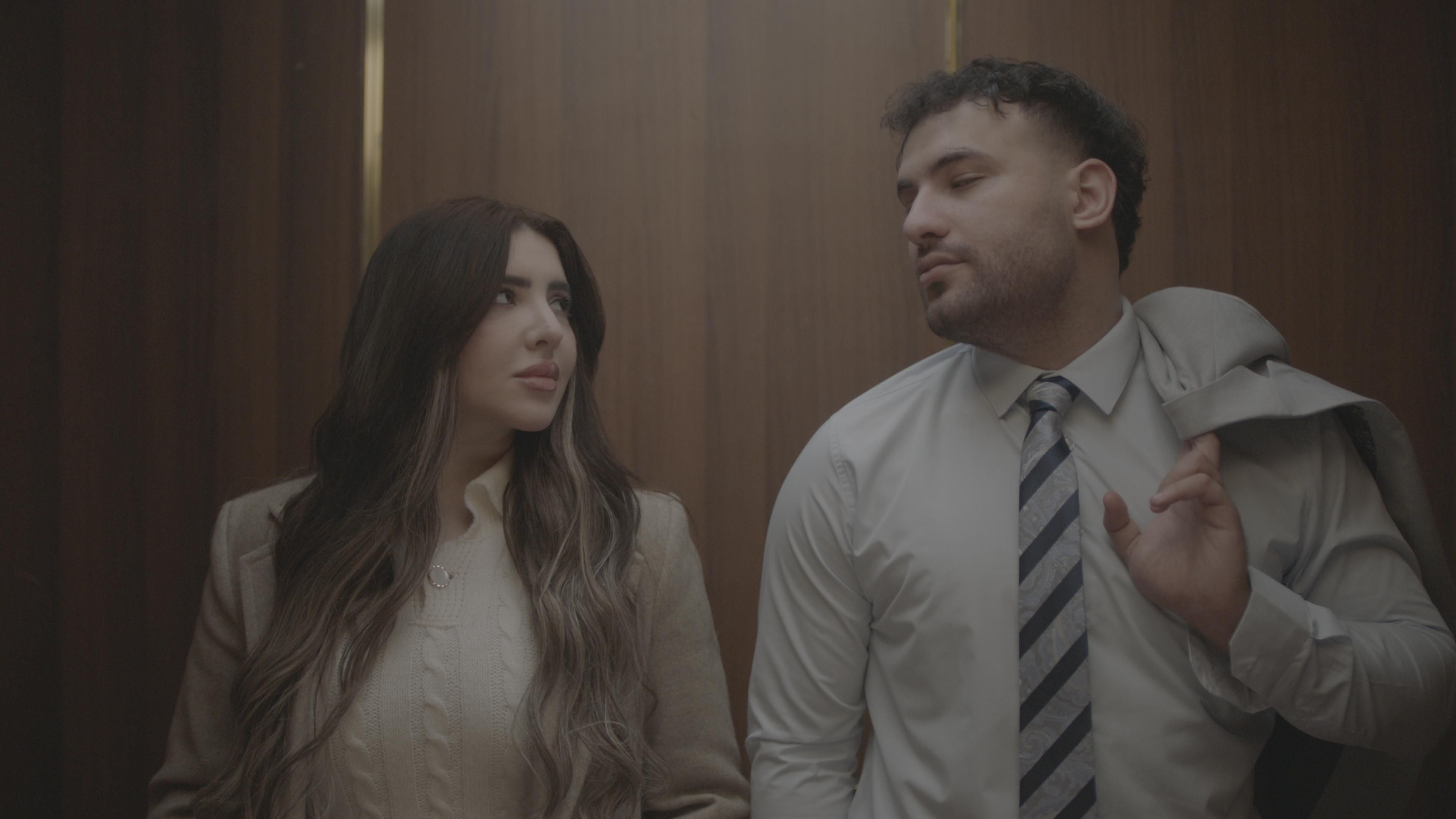 ظهور يارا زوجة المطرب مسلم معه بالكليب ظهور يارا زوجة المطرب مسلم معه بالكليب