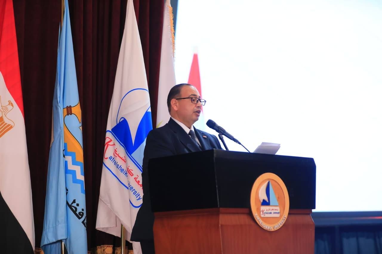 رئيس جامعة كفر الشيخ يشيد بتطوير التعليم رئيس جامعة كفر الشيخ يشيد بتطوير التعليم