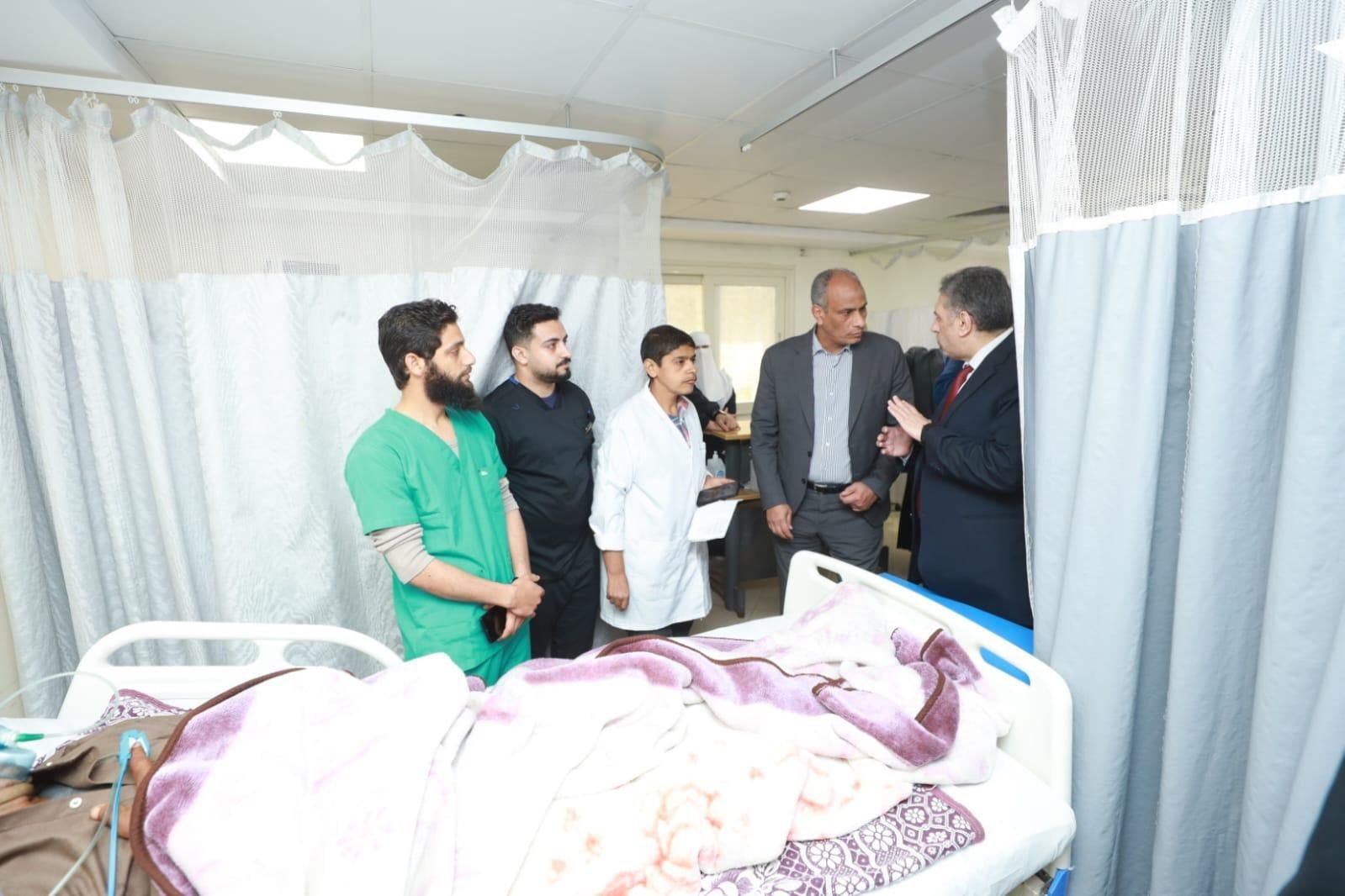 جانب من الجولة بالمستشفى جانب من الجولة بالمستشفى