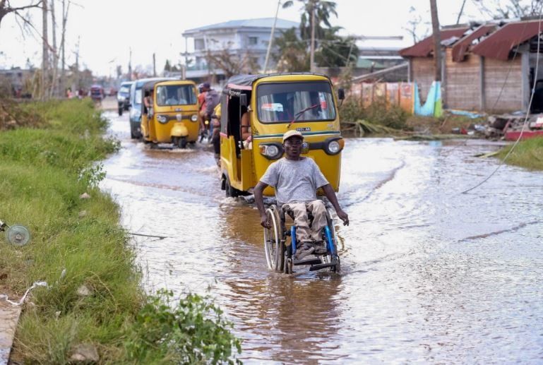 إعصار يخلف دماراً هائلاً في جميع أنحاء مدغشقر (6) إعصار يخلف دماراً هائلاً في جميع أنحاء مدغشقر (6)