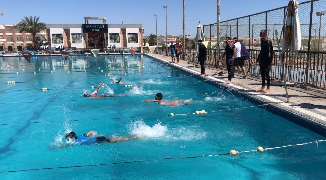 سباحة أطفال التوحد سباحة أطفال التوحد