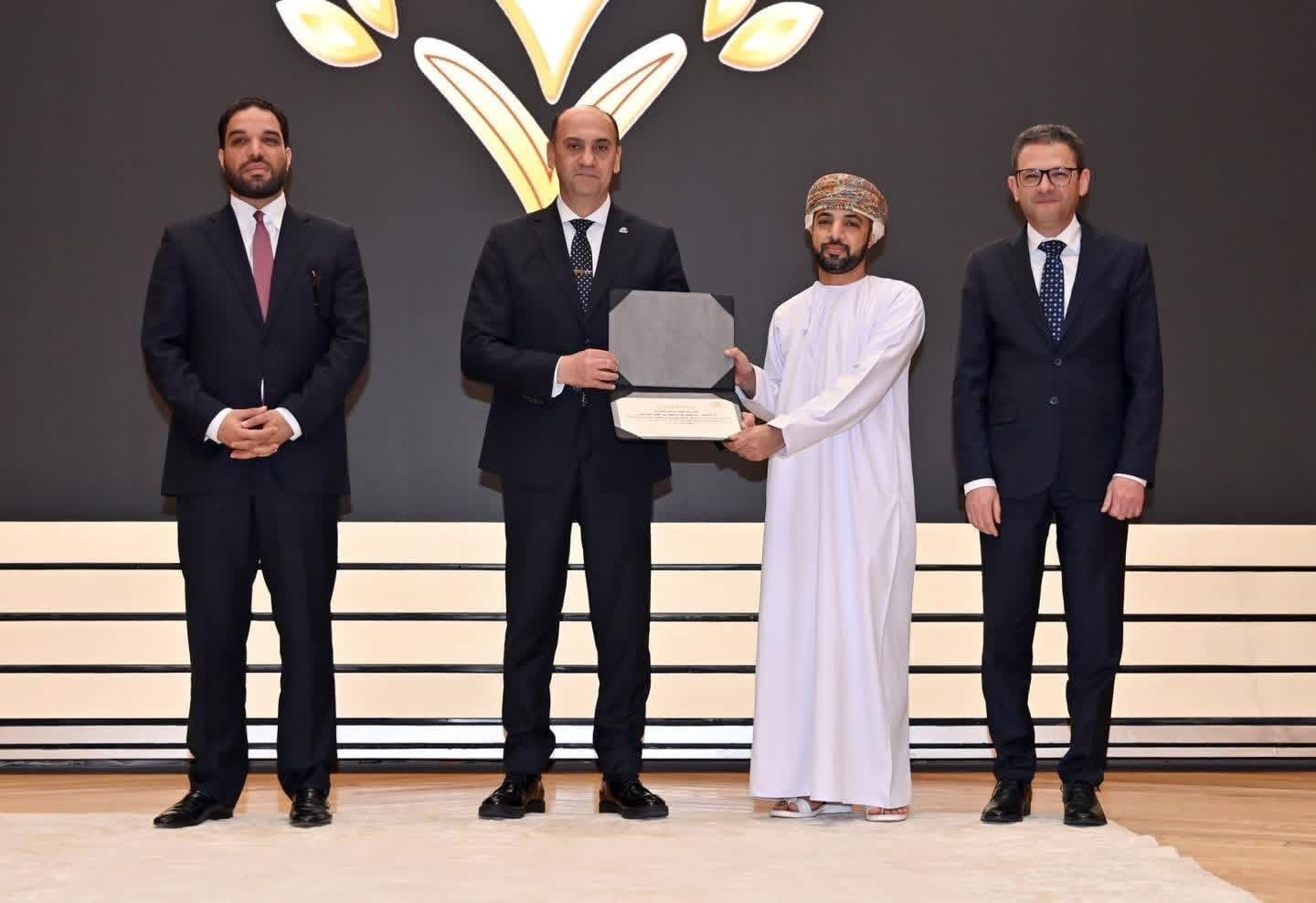 لحظة تكريم كوادر مكافحة الفساد بالدول العربية لحظة تكريم كوادر مكافحة الفساد بالدول العربية