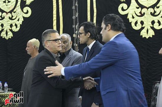 الكاتب الصحفي عبدالفتاح عبدالمنعم رئيس تحرير اليوم السابع يقدم واجب العزاء الكاتب الصحفي عبدالفتاح عبدالمنعم رئيس تحرير اليوم السابع يقدم واجب العزاء