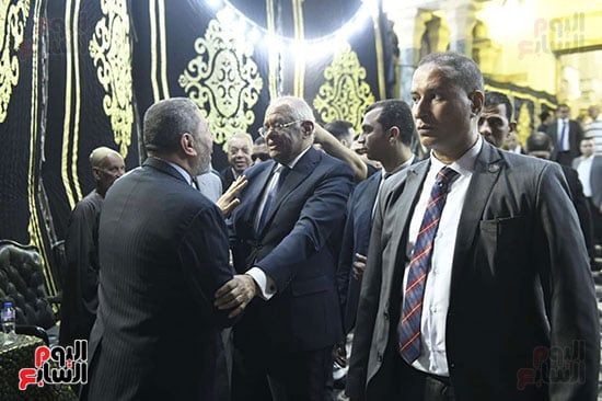 الدكتور على عبد العال يقدم واجب العزاء الدكتور على عبد العال يقدم واجب العزاء