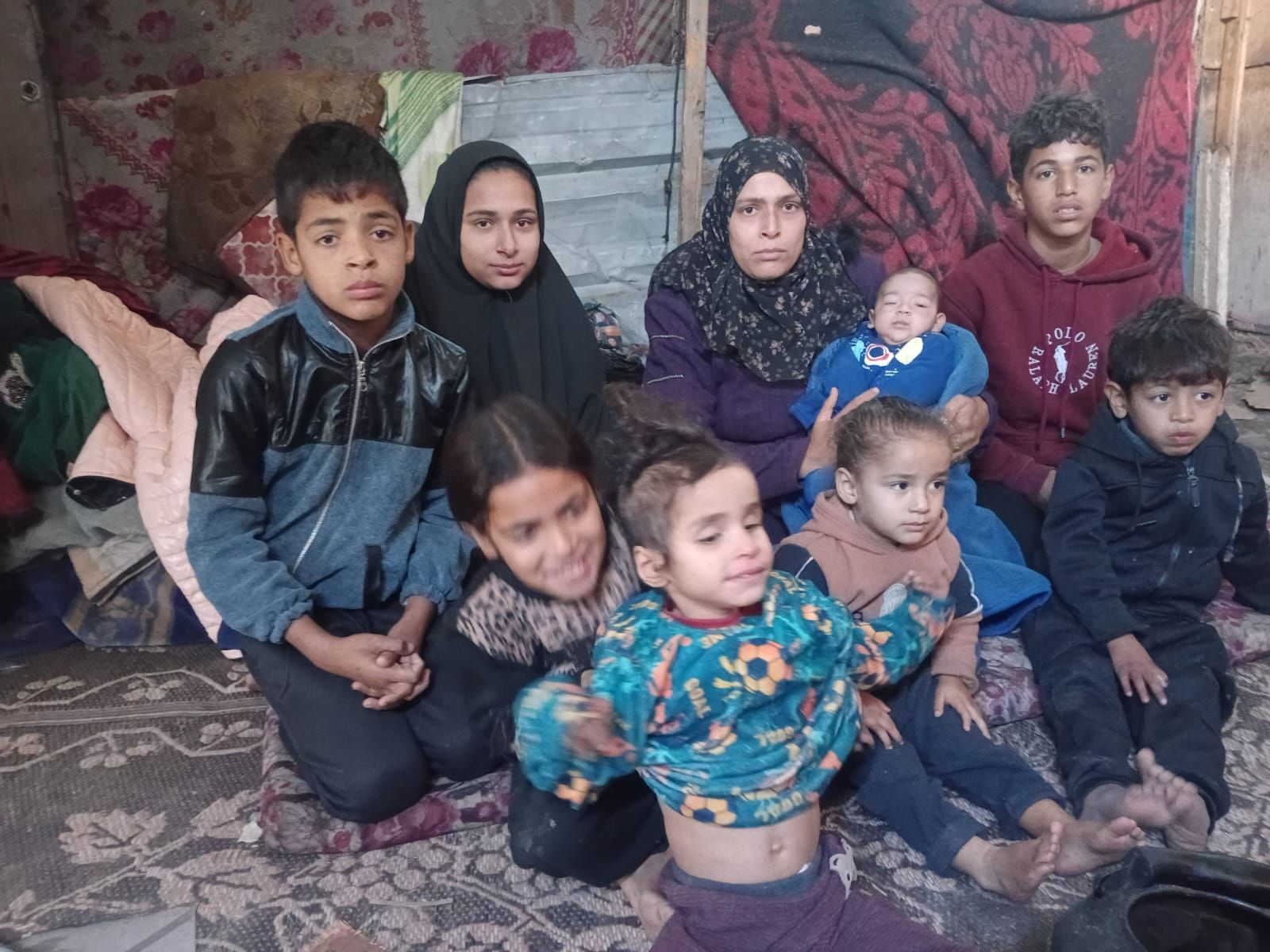 أسرة الفلسطينية صابرين أبو عرار أسرة الفلسطينية صابرين أبو عرار