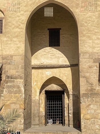 الواجهات الحجرية والمداخل المزخرفة الواجهات الحجرية والمداخل المزخرفة