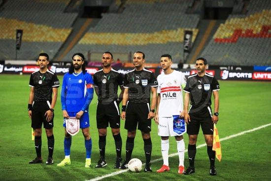 بداية لقاء الزمالك وسموحة بداية لقاء الزمالك وسموحة