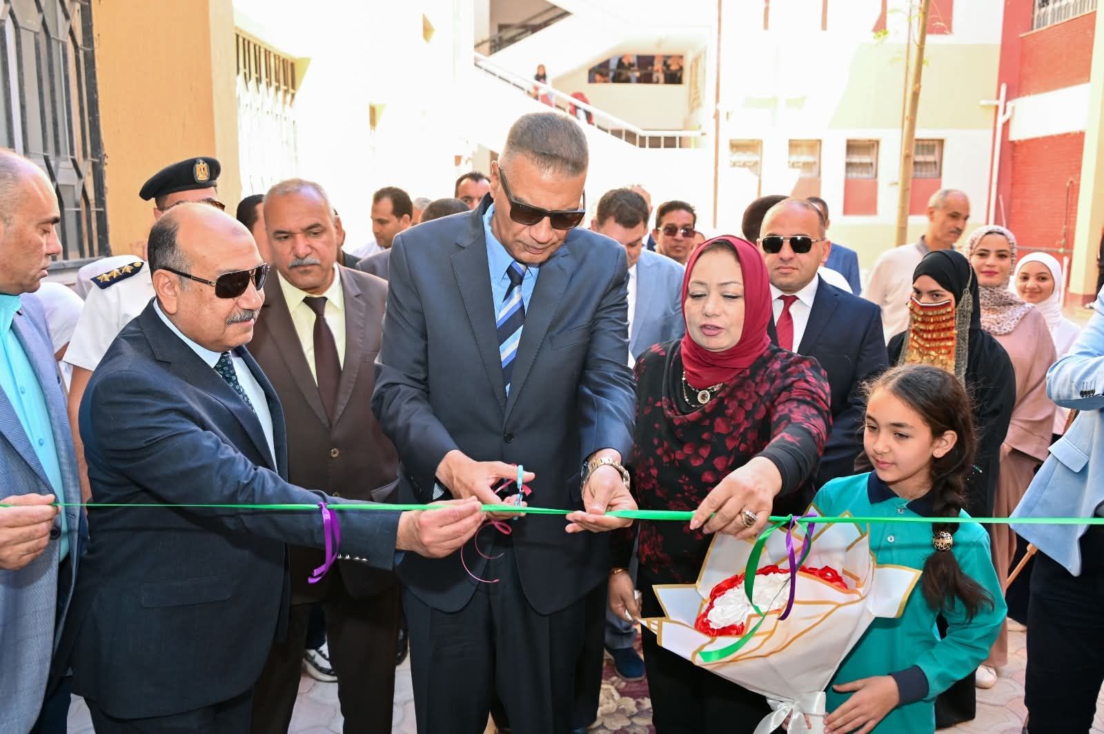 اللواء إسماعيل كمال محافظ جنوب سيناء ختام الأنشطة المدرسية اللواء إسماعيل كمال محافظ جنوب سيناء ختام الأنشطة المدرسية